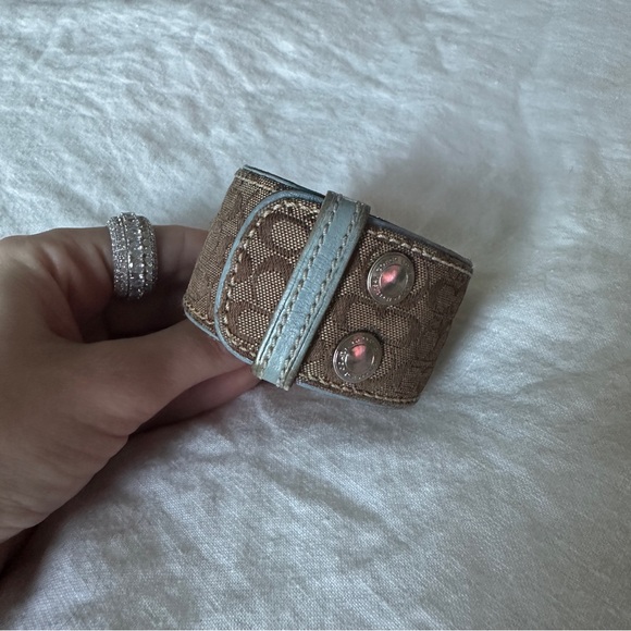 Rare Vintage Coach Signature Canvas Leather Snap Cuff Bracelet - Picture 3 of 5